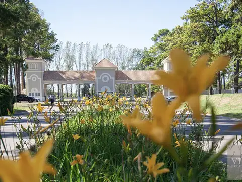 Pinares Country Club al 100