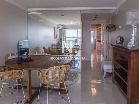 Departamento en Alquiler Temporal en Playa Mansa, USD 6.000