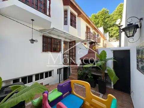 Depto Tipo Casa 4 ambientes con 3 baños
