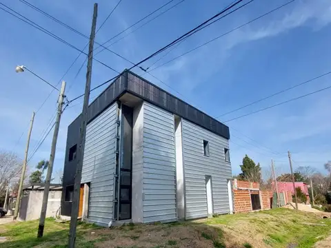 Calle 418 esquina 14 100