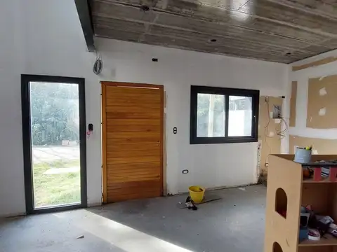 Casa en Venta en Villa Elisa, USD 150.000