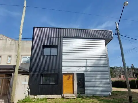 Casa - Venta - Argentina, Villa Elisa - Calle 418 esquina 14