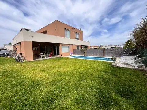 CASA DE SANTA MARIA Tupungato al 5600 Dique Lujan, Tigre