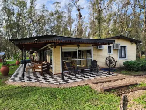 Casa en venta - 3 Dormitorios 2 Baños - Lima