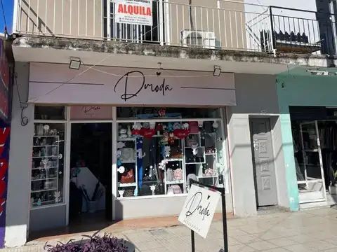 ALQUILO OFICINA COMERCIAL SOBRE CALLE ALFARO, PTE. DERQUI