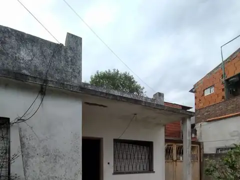 OPORTUNIDAD VENTA GRAN LOTE 10x30 m2 PERMUTA ESCUCHA OFERTAS