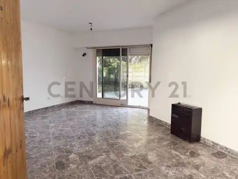 ¡TOLOSA: CASA + LOCAL + GRAN PARQUE! IDEAL VIVIENDA O INVERSIÓN