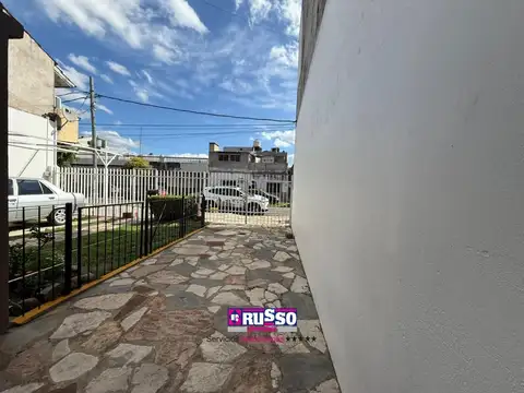 Depto Tipo Casa en Alquiler en San Justo, $ 850.000