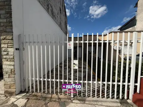 Depto Tipo Casa en Alquiler de 3 ambientes