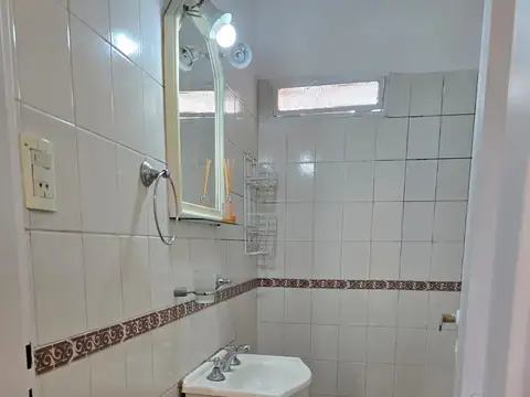 Depto Tipo Casa en Alquiler de 2 dormitorios