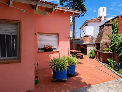 Depto Tipo Casa en Venta de 5 ambientes