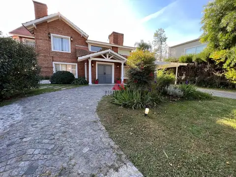 VENDIDA!!!!   LARENA COUNTRY CLUB PILAR - RUTA 6 KM 21 100