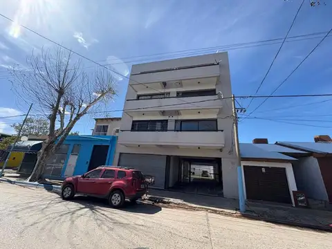 Justa Lima 1400, Piso 1