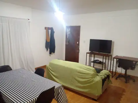 RAMON FALCON 1500, Piso 2