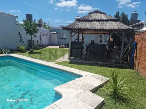 bartolome mitre 1400, Piso 0