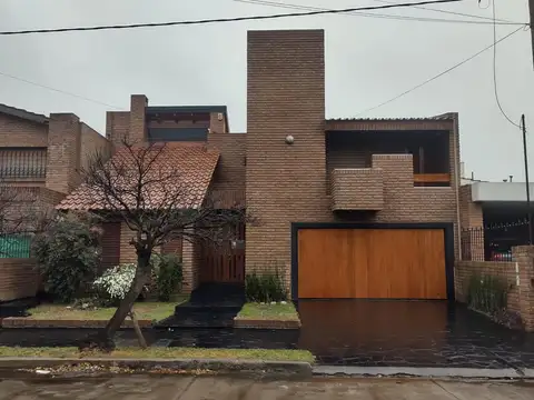 ¡Venta! Casa en Palermo Bajo ¡Con Escritura y Apto Crédito!