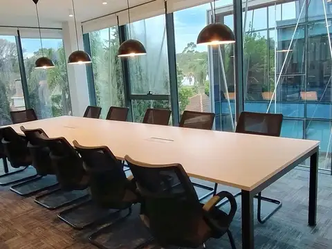 Oficina en Alquiler en Carrasco , USD 3.450