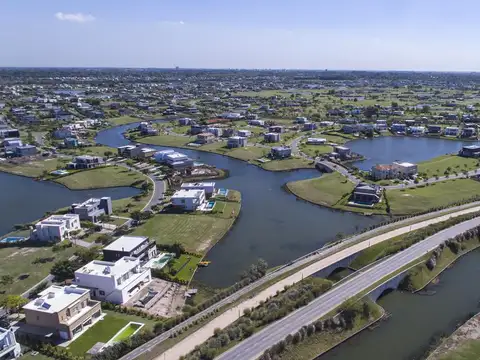 Terreno en Venta 17  mts Frente