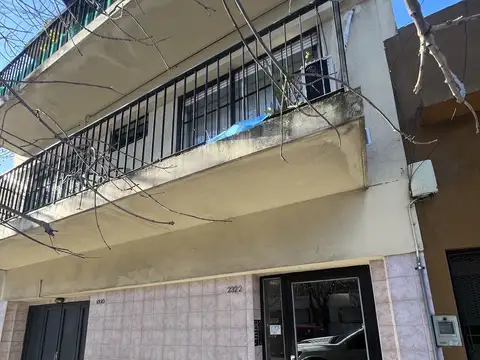 Monoambiente en planta baja con Patio. Apto crédito y profesional