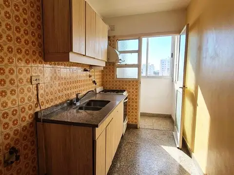 3 Ambientes - Patio c/ parrilla - G. Electrógeno -80 m2