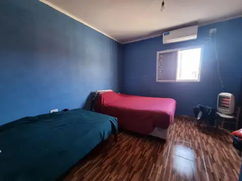 CASA CON LOCAL COMERCIAL. OPORTUNIDAD 