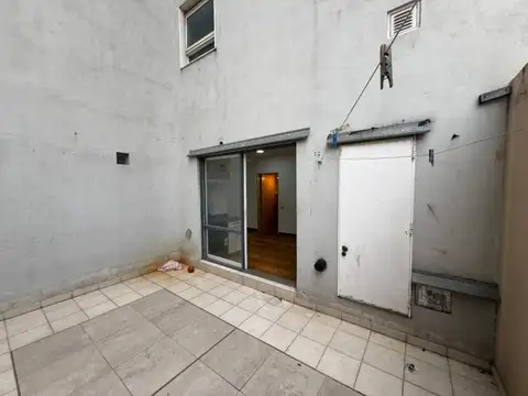 Monoambiente en alquiler. Patio. Apto profesional. Villa Urquiza