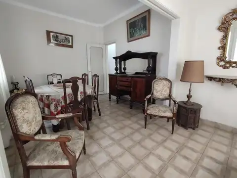 Casa en venta Lomas Centro Vivienda o Comercial Alem al 300