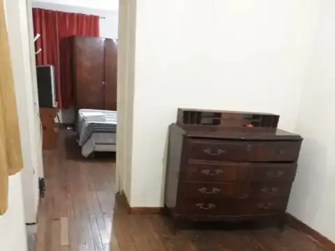 Depto Tipo Casa en Venta 80 años