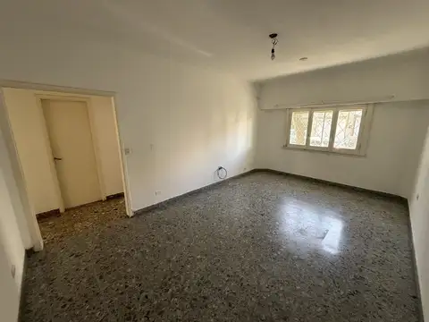 CASEROS 700, Piso P.B.