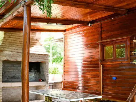 Casa 3 ambientes con 2 baños