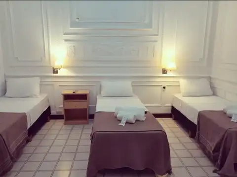 Hotel en Venta 81 años