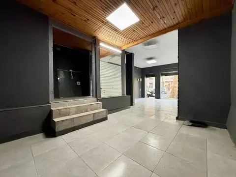 Venta local comercial Goes con renta