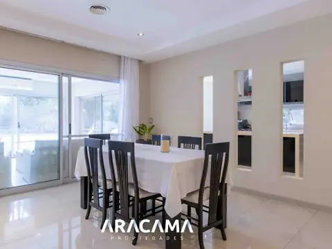 Casa en Venta en Saint Thomas Este Oeste - Canning