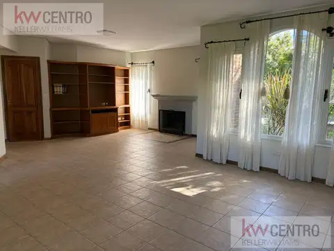Casa 5 ambientes con 3 baños