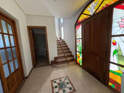 Casa en Alquiler en Saint Matthews, USD 2.000