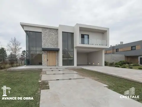 Venta / Permuta - Casa 4 dormitorios en barrio cerrado - La Rinconada Club de Campo, Ibarlucea.