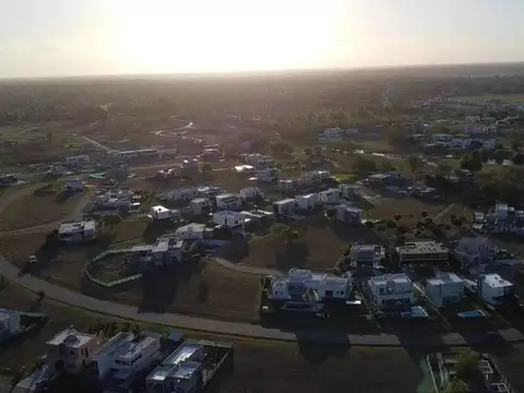 Terreno en Venta de 834,0 m2