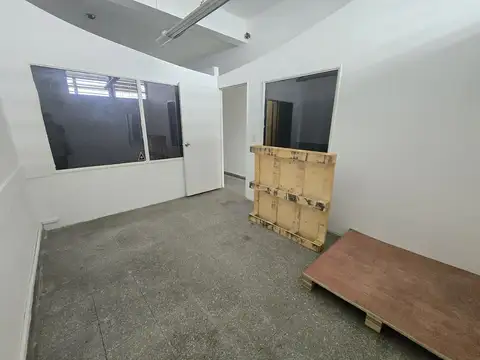 ALQUILER LOCAL COMERCIAL CON DEPOSITO EN EXCELENTE ESTADO