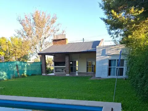 Hermosa casa en Tierra de Sueños 2, Roldán