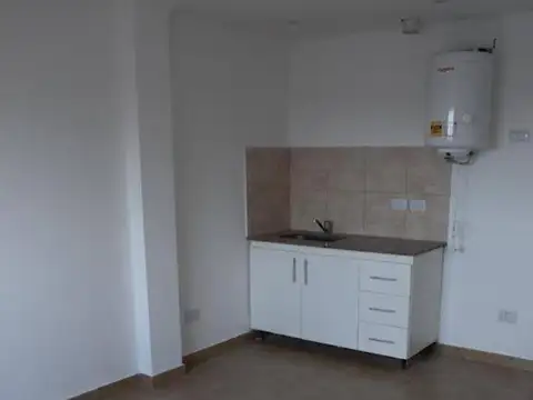 Departamento en Alquiler en Pablo Nogues, $ 500.000