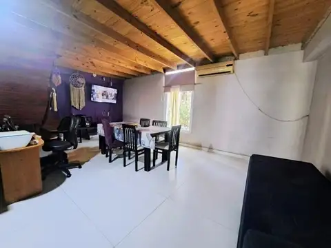 Casa en Venta con 3 cocheras