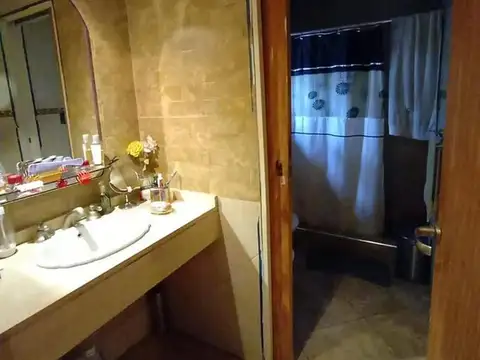 Casa en Venta en Castelar Sur, USD 80.000