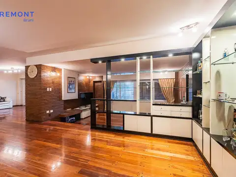 Departamento en Alquiler de 6 ambientes