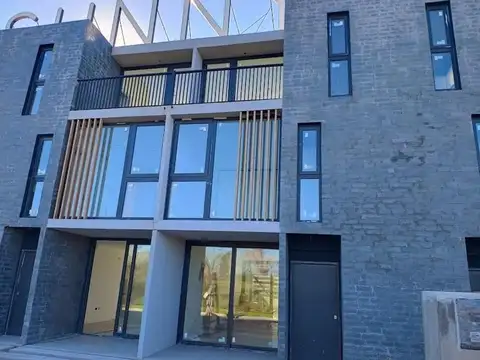 Departamento 4 ambientes con 3 baños