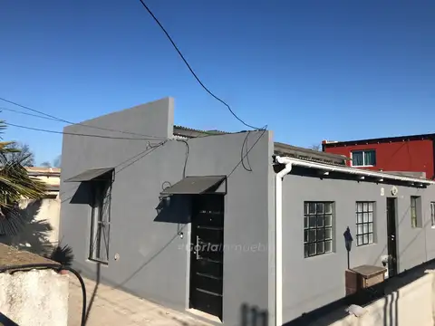 DEPARTAMENTOS Y CASA – LOTE 450 M2. - SE VENDE EN BLOQUE - LOBOS