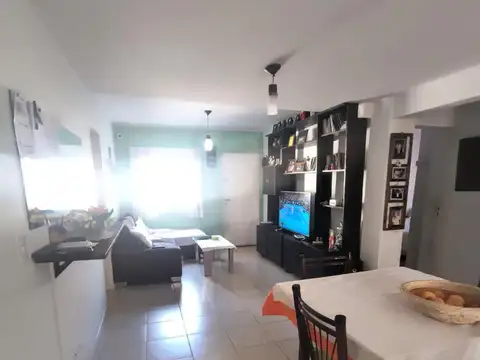 Depto Tipo Casa en Venta con 2 cocheras
