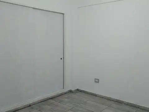 Departamento en Alquiler en Ramos Mejia, $ 420.000
