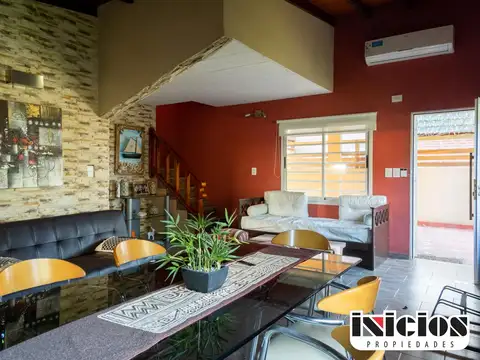 Carreras N° 2.324, entre Gutiérrez y Carriego - C723