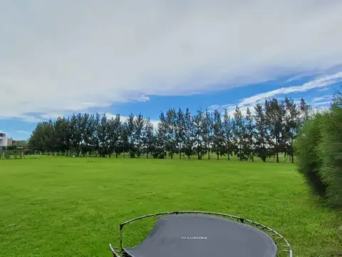 Terreno en Venta en Lagos Del Norte, USD 300.000