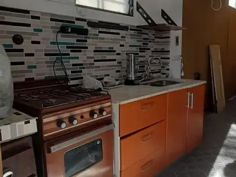 Depto Tipo Casa en Venta 50 años